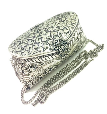 Trend Overseas Silver Vintage Brass antique Ethnic clutch Handmade Women metal clutch Bag Party bag