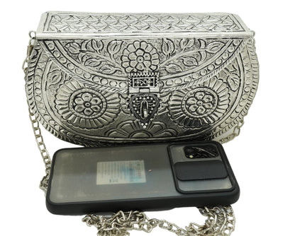 Trend Overseas Women Silver Big Size Bridal Metal clutches Vintage Handmade Brass party clutch Antique