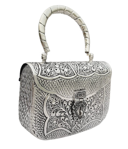 Trend Overseas Women's Antique Handmade Silver Handle metal Clutch