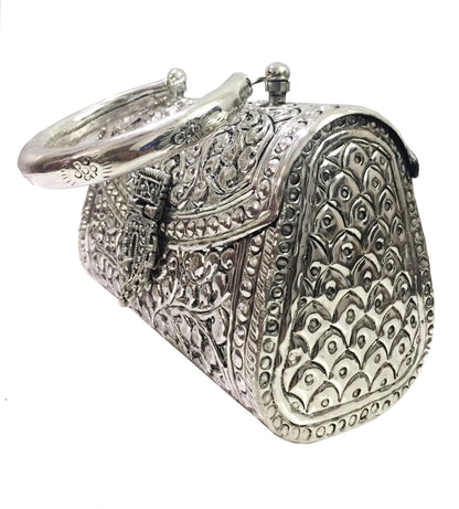 Trend Overseas Women's Clutch (Handle_Silver_10077_Silver)